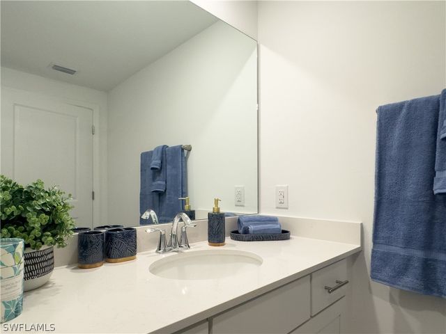 5704 Melbourne CT 6712, Ave Maria, FL 34142