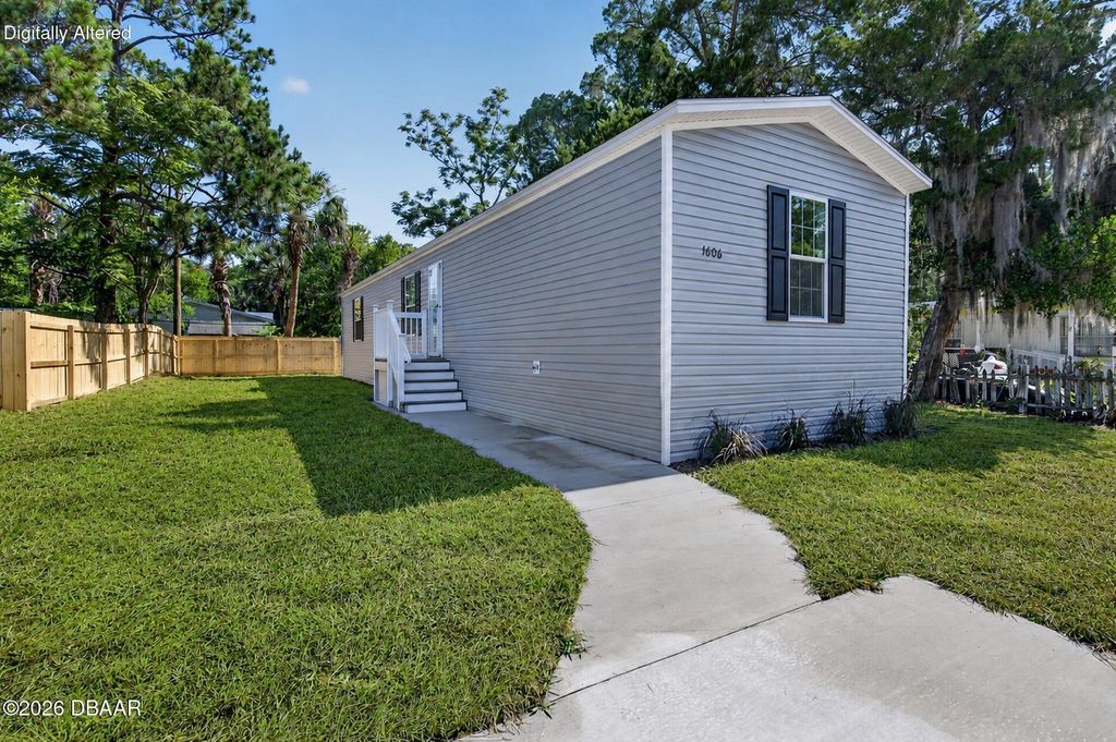 1606 Avenue C, Ormond Beach, FL 32174