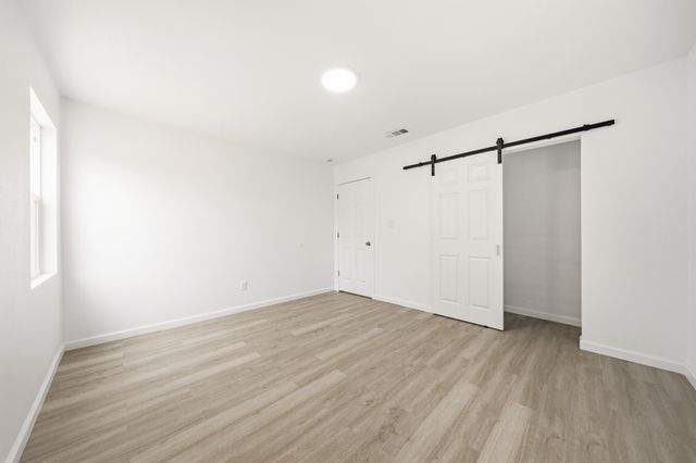 2520 Briarwood Lane, Bellmead, TX 76705