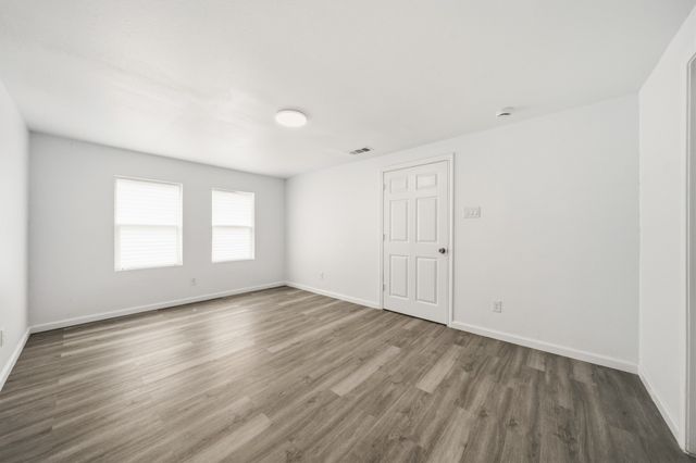 2520 Briarwood Lane, Bellmead, TX 76705