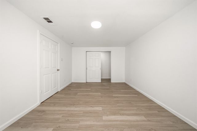 2520 Briarwood Lane, Bellmead, TX 76705