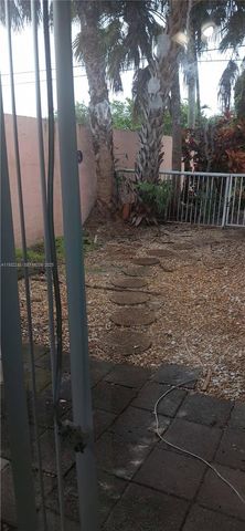 8404 SW 102nd Pl, Miami, FL 33173