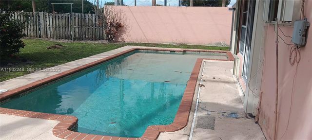 8404 SW 102nd Pl, Miami, FL 33173