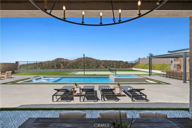 18411 Boulder Bluff, Silverado, CA 92676