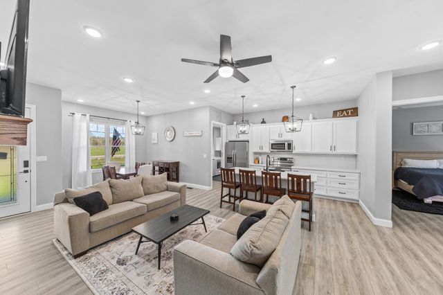 4770 Delina Rd, Cornersville, TN 37047