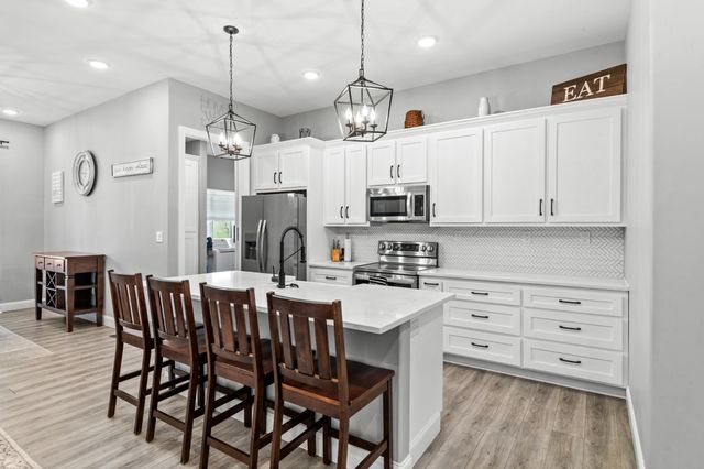 4770 Delina Rd, Cornersville, TN 37047