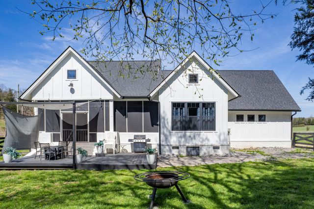 4770 Delina Rd, Cornersville, TN 37047