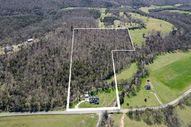 4770 Delina Rd, Cornersville, TN 37047