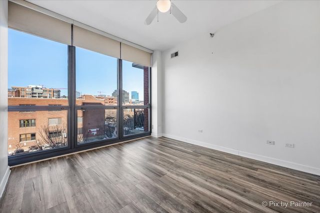 1201 W Adams Street 403, Chicago, IL 60607