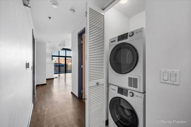 1201 W Adams Street 403, Chicago, IL 60607