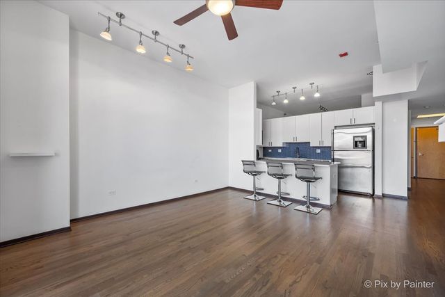 1201 W Adams Street 403, Chicago, IL 60607