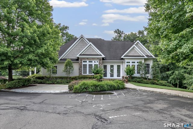 76 Suzie Drive 76, Newtown, CT 06470