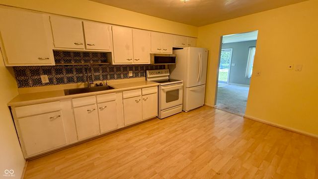 9619 Deneen Drive, Noblesville, IN 46060