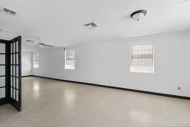 5710 Old Pearsall, San Antonio, TX 78242