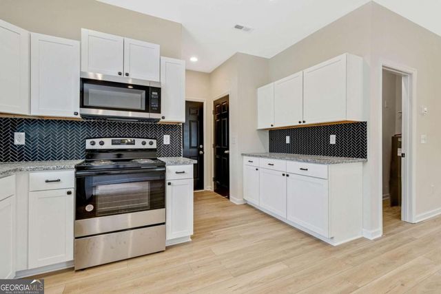 8 Leon Street SW, Rome, GA 30165