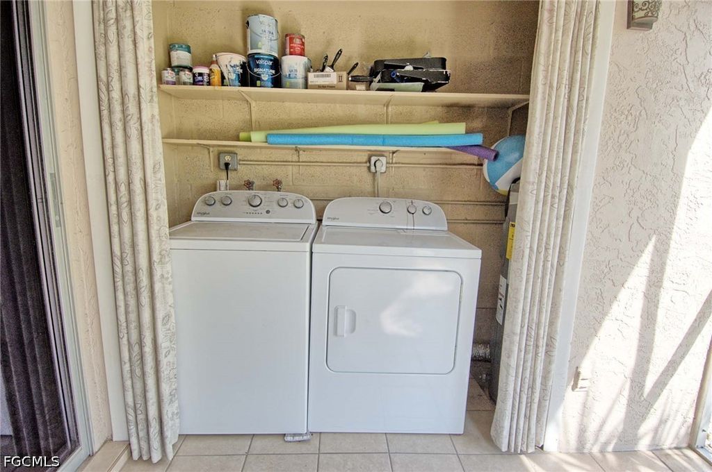 Image 13 of property listing at 1100 Pondella RD 807, Cape Coral, FL 33909