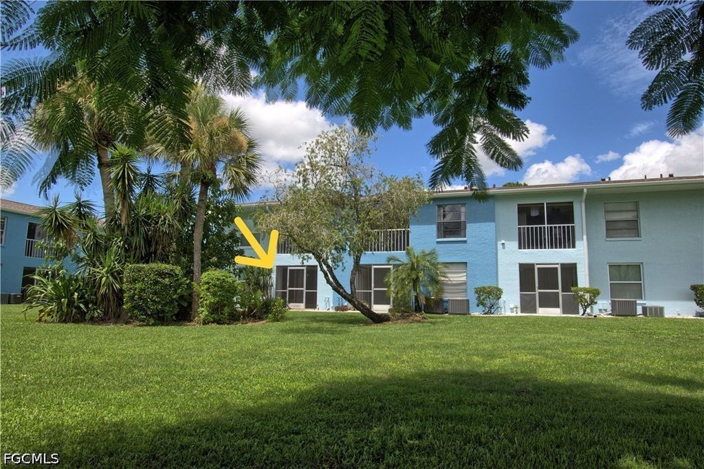 Image 22 of property listing at 1100 Pondella RD 807, Cape Coral, FL 33909