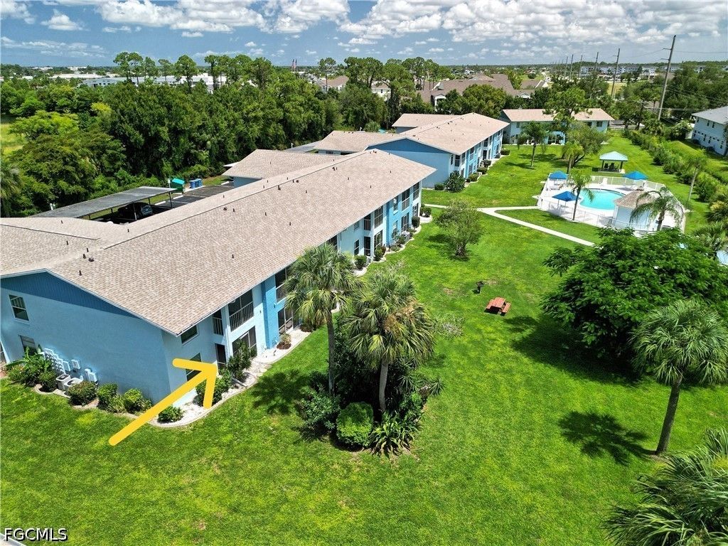 Image 23 of property listing at 1100 Pondella RD 807, Cape Coral, FL 33909