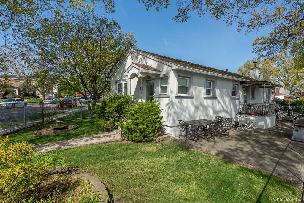 157-59 19th Avenue, Whitestone, NY 11357 — photo 3