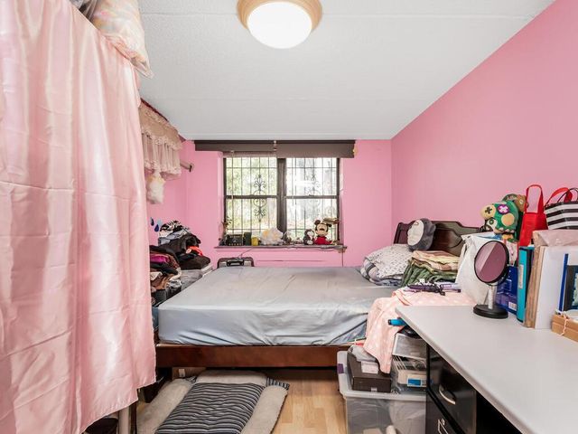 14351 Barclay Avenue A8, Flushing, NY 11355