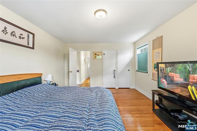 1028 Harvard Place, Fort Lee, NJ 07024