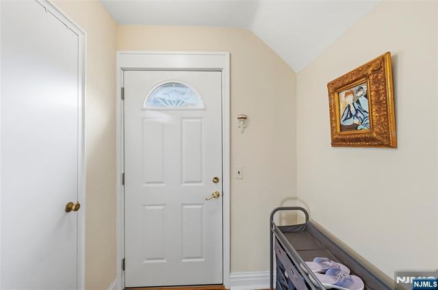 1028 Harvard Place, Fort Lee, NJ 07024