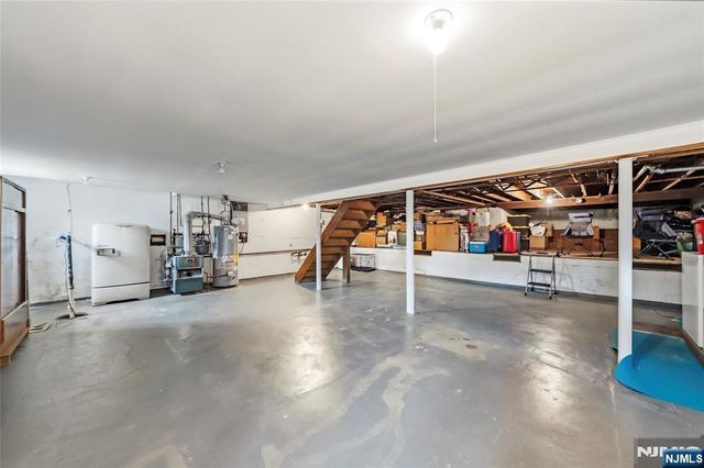 1028 Harvard Place, Fort Lee, NJ 07024