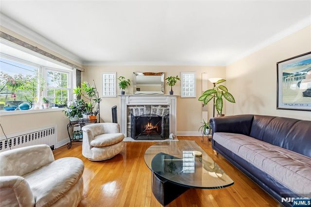 1028 Harvard Place, Fort Lee, NJ 07024