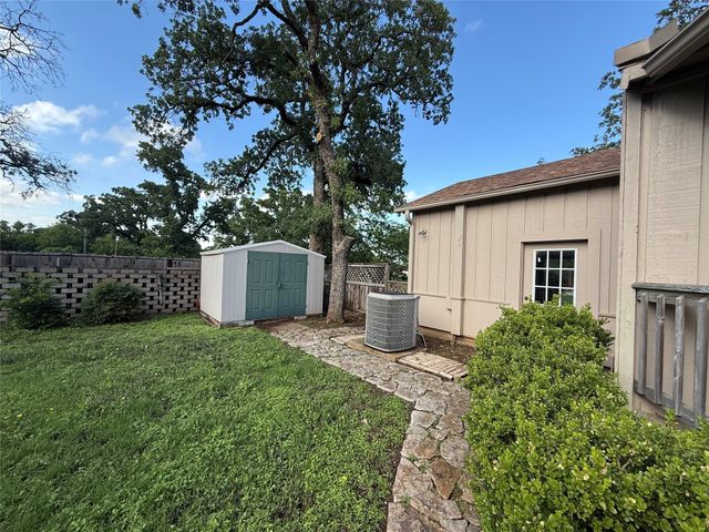 1201 NW 7th Avenue, Mineral Wells, TX 76067