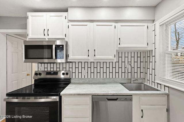 3455 Glendale Ave, Louisville, KY 40215