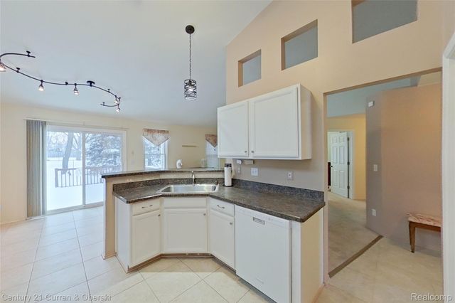 37257 Amhurst Drive 28, Westland, MI 48185