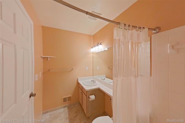 37257 Amhurst Drive 28, Westland, MI 48185