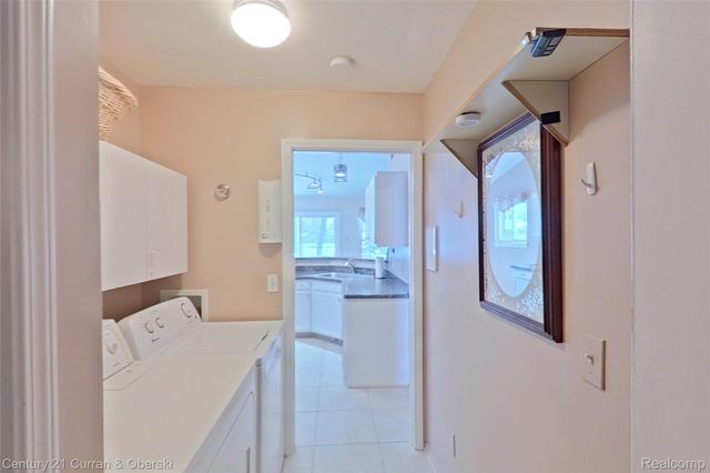 37257 Amhurst Drive 28, Westland, MI 48185