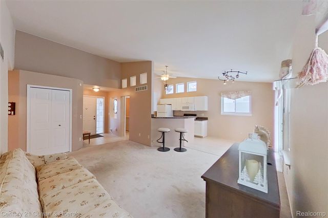 37257 Amhurst Drive 28, Westland, MI 48185