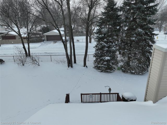 37257 Amhurst Drive 28, Westland, MI 48185