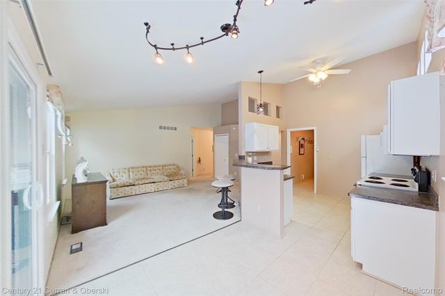 37257 Amhurst Drive 28, Westland, MI 48185