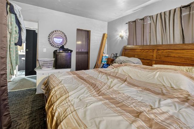 454 E Atherton Road, Flint, MI 48507