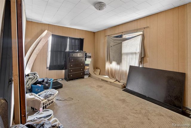 454 E Atherton Road, Flint, MI 48507