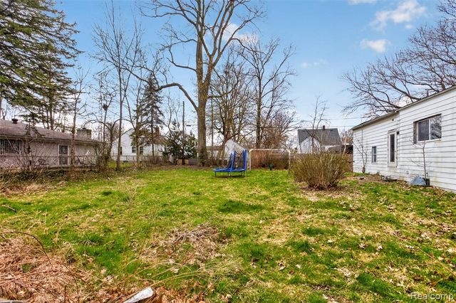 454 E Atherton Road, Flint, MI 48507