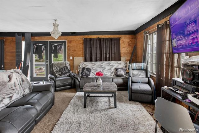 454 E Atherton Road, Flint, MI 48507