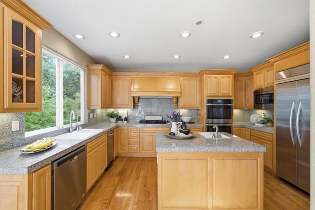 8411 Goldenrod Circle, Gilroy, CA 95020