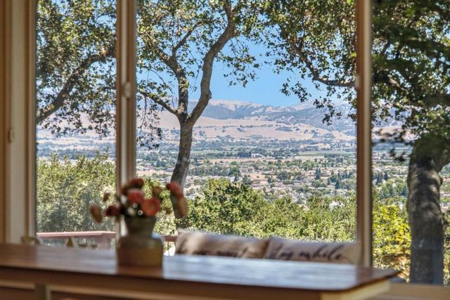 8411 Goldenrod Circle, Gilroy, CA 95020