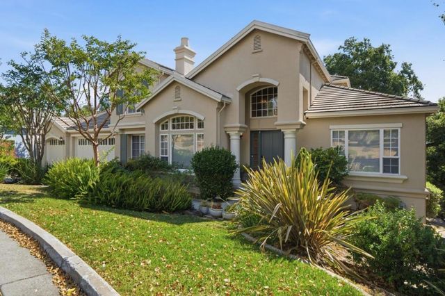8411 Goldenrod Circle, Gilroy, CA 95020
