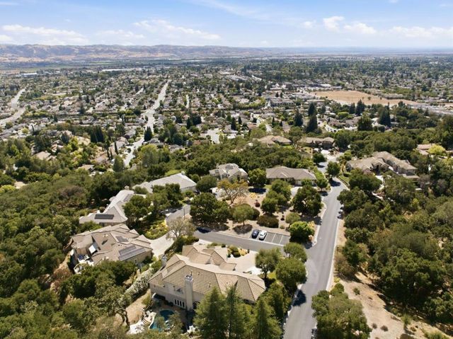 8411 Goldenrod Circle, Gilroy, CA 95020