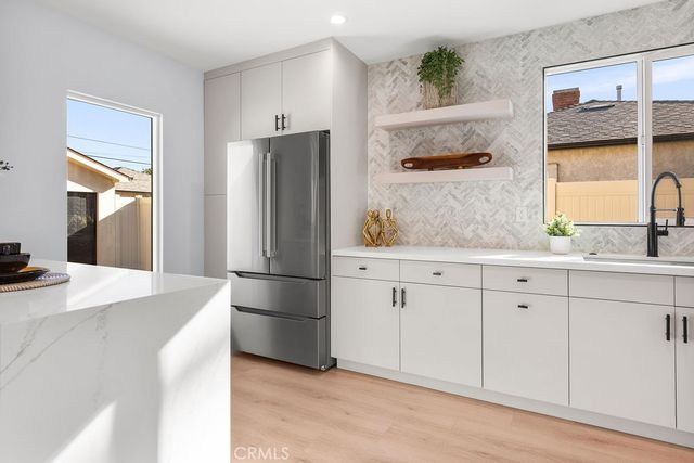 5700 Vista Del Monte, Sherman Oaks, CA 91411