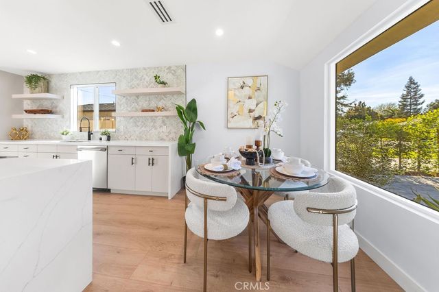 5700 Vista Del Monte, Sherman Oaks, CA 91411