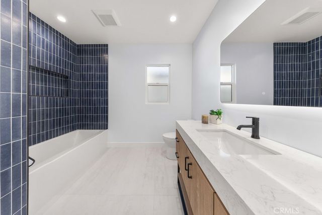 5700 Vista Del Monte, Sherman Oaks, CA 91411