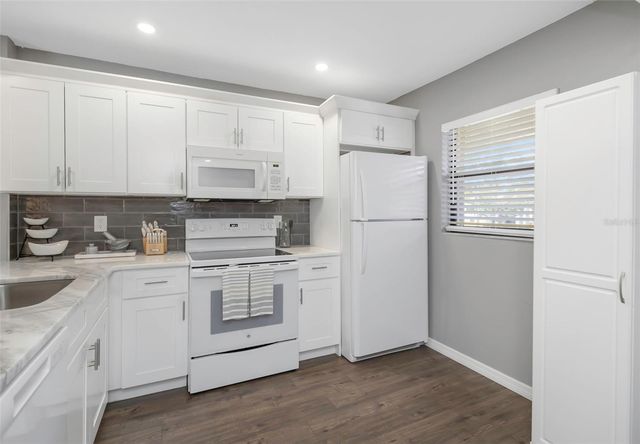 3034 EASTLAND BOULEVARD D203, Clearwater, FL 33761