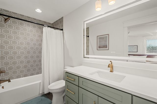 5011C Illinois Ave, Nashville, TN 37209