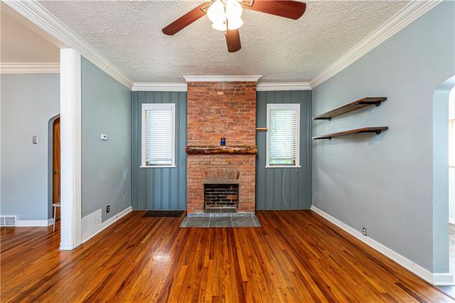 623 5th St, Oakmont, PA 15139